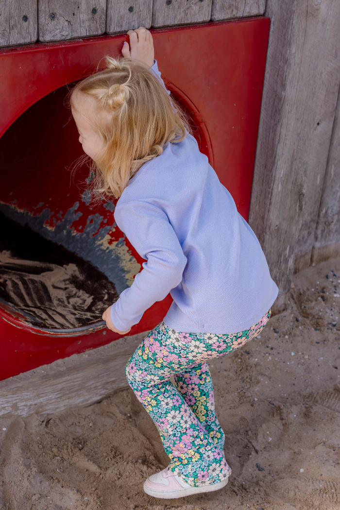 Posie Patch Flared Legging