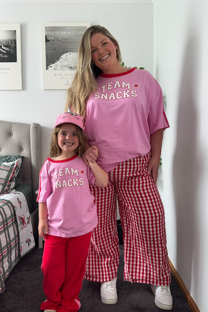 Team Snacks Tee Pink - Adults