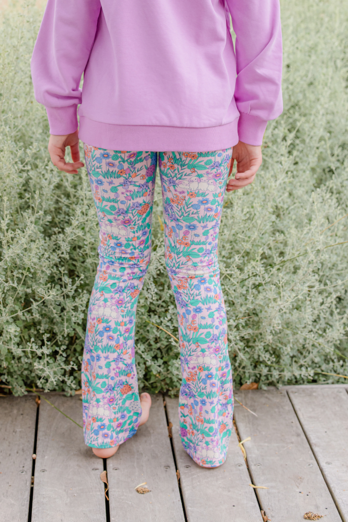 Daffodil Easter Flared Legging